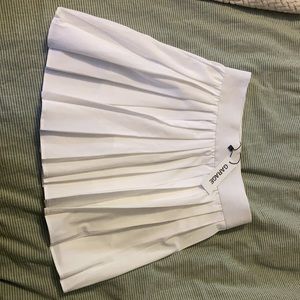 Garage white tennis skirt with spandex